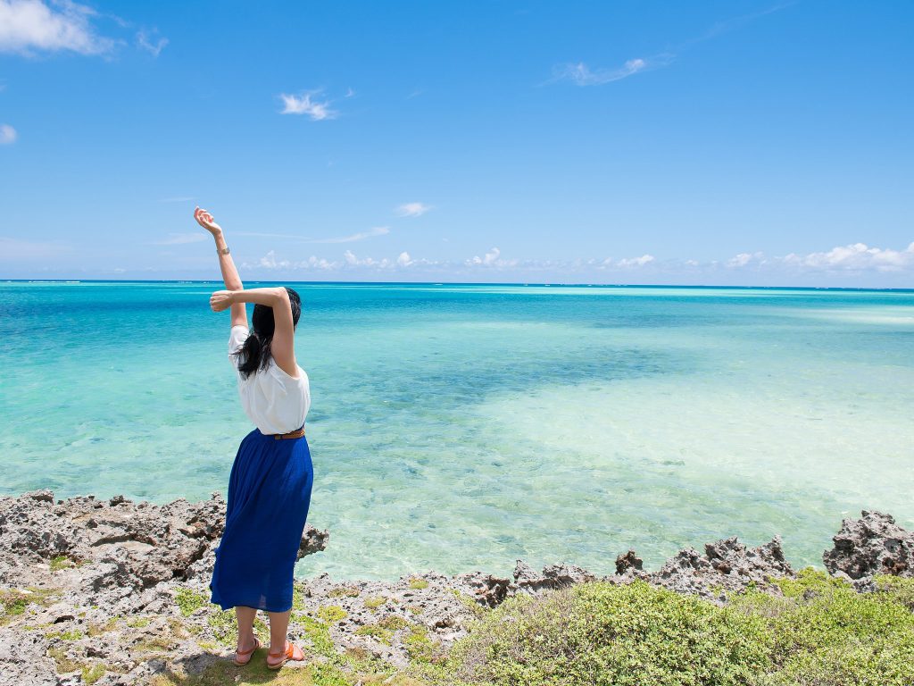 安く沖縄旅行へ行きたい 格安沖縄パッケージツアー 往復飛行機なのに安い とってもお得な格安パッケージ旅行情報